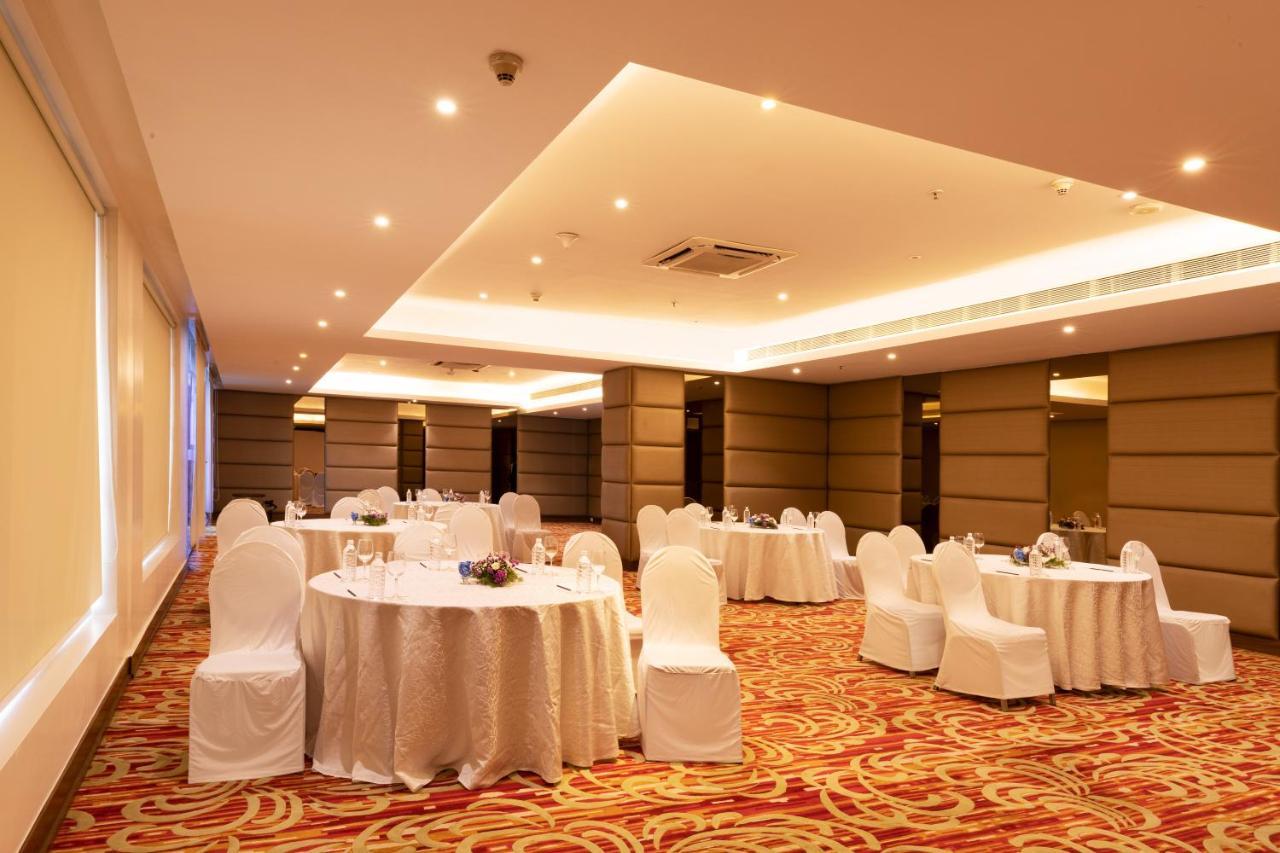 Courtyard By Marriott Pune Chākan Exterior foto
