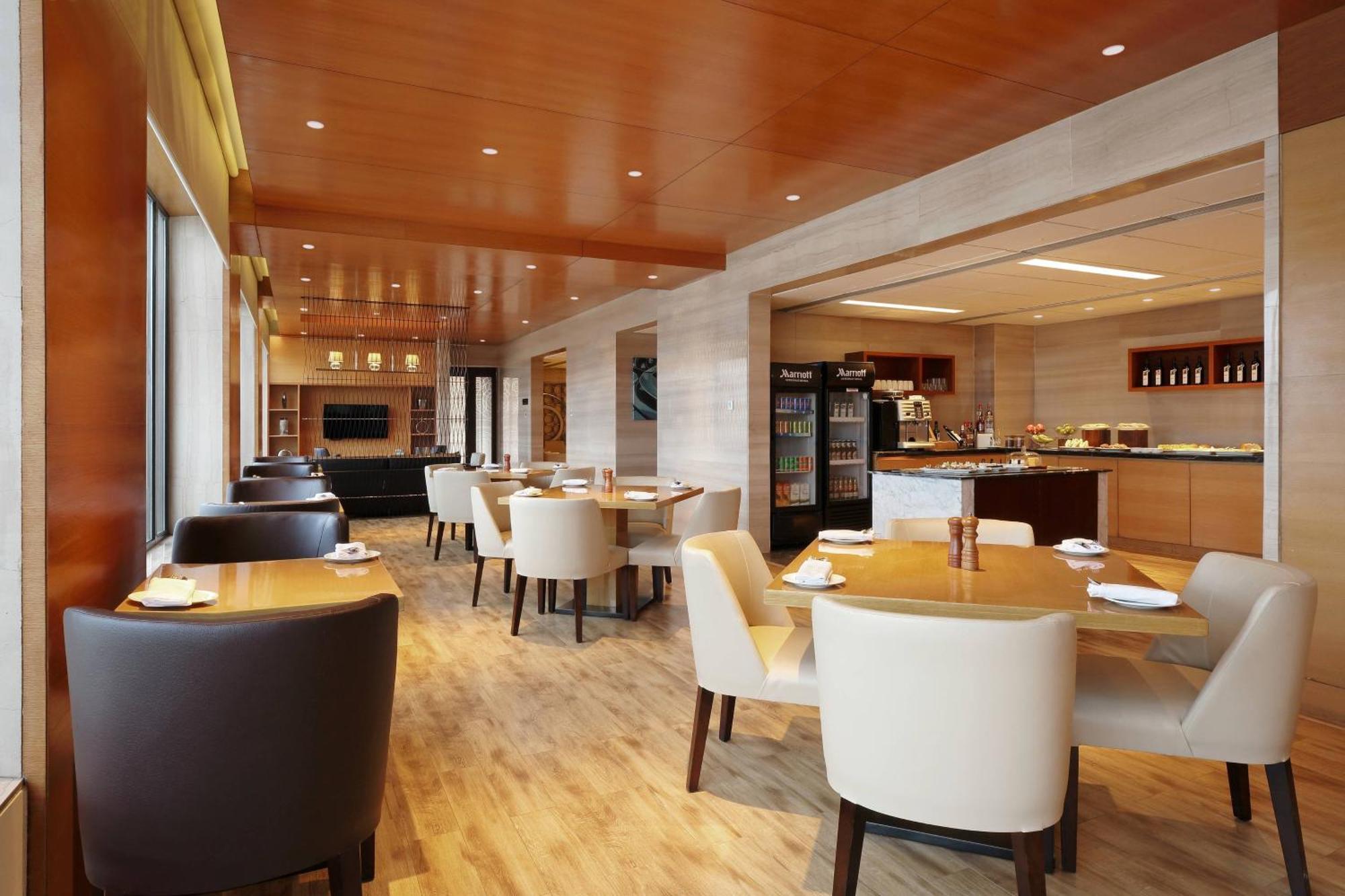Courtyard By Marriott Pune Chākan Exterior foto